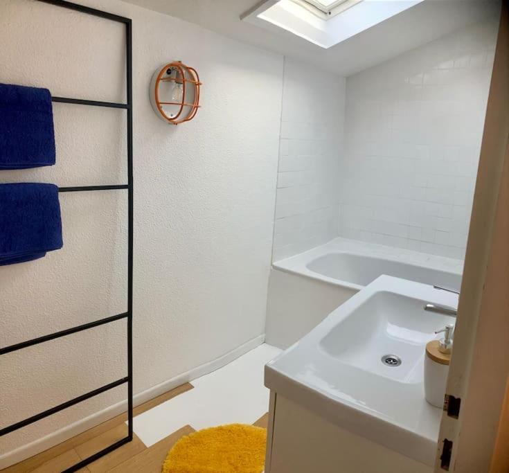Charmant Appartement Pop - Arty โทนง-เลส์-แบงส์ ภายนอก รูปภาพ